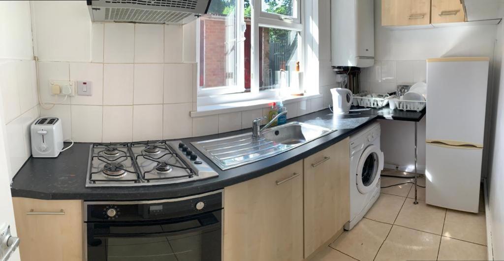 Birmingham City Guest House 外观 照片